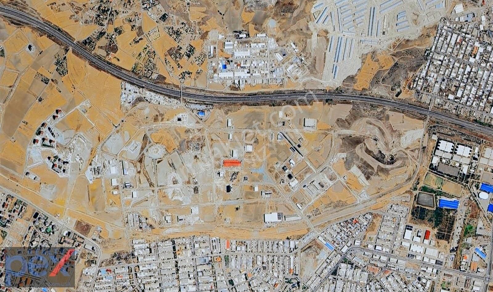 Anteks Sanayide Araç Girişli 100 M2 Satılık Dükkan/imalathane