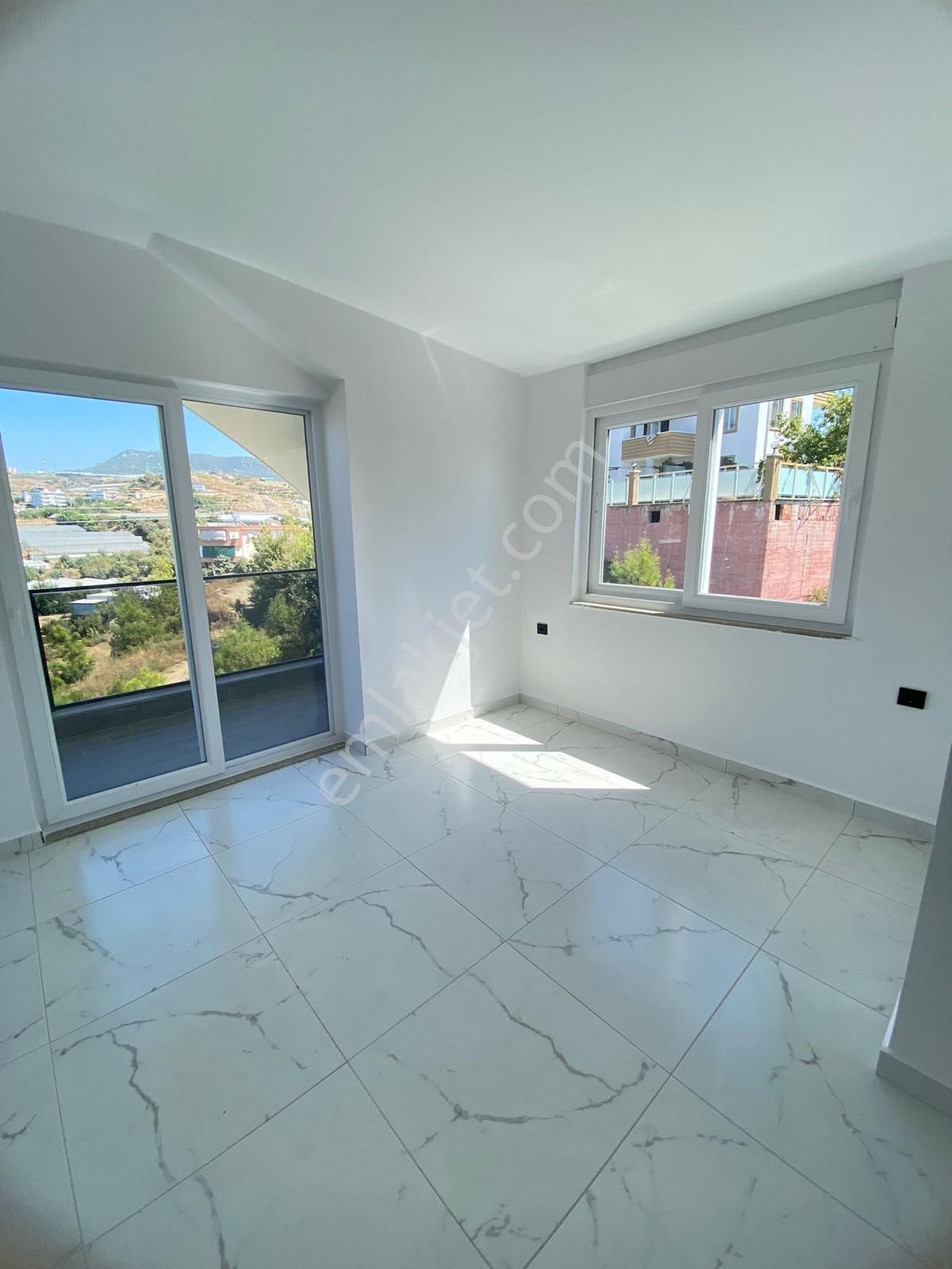 Alanya Konaklı'da 2+1 Ayrı Mutfak Daire
