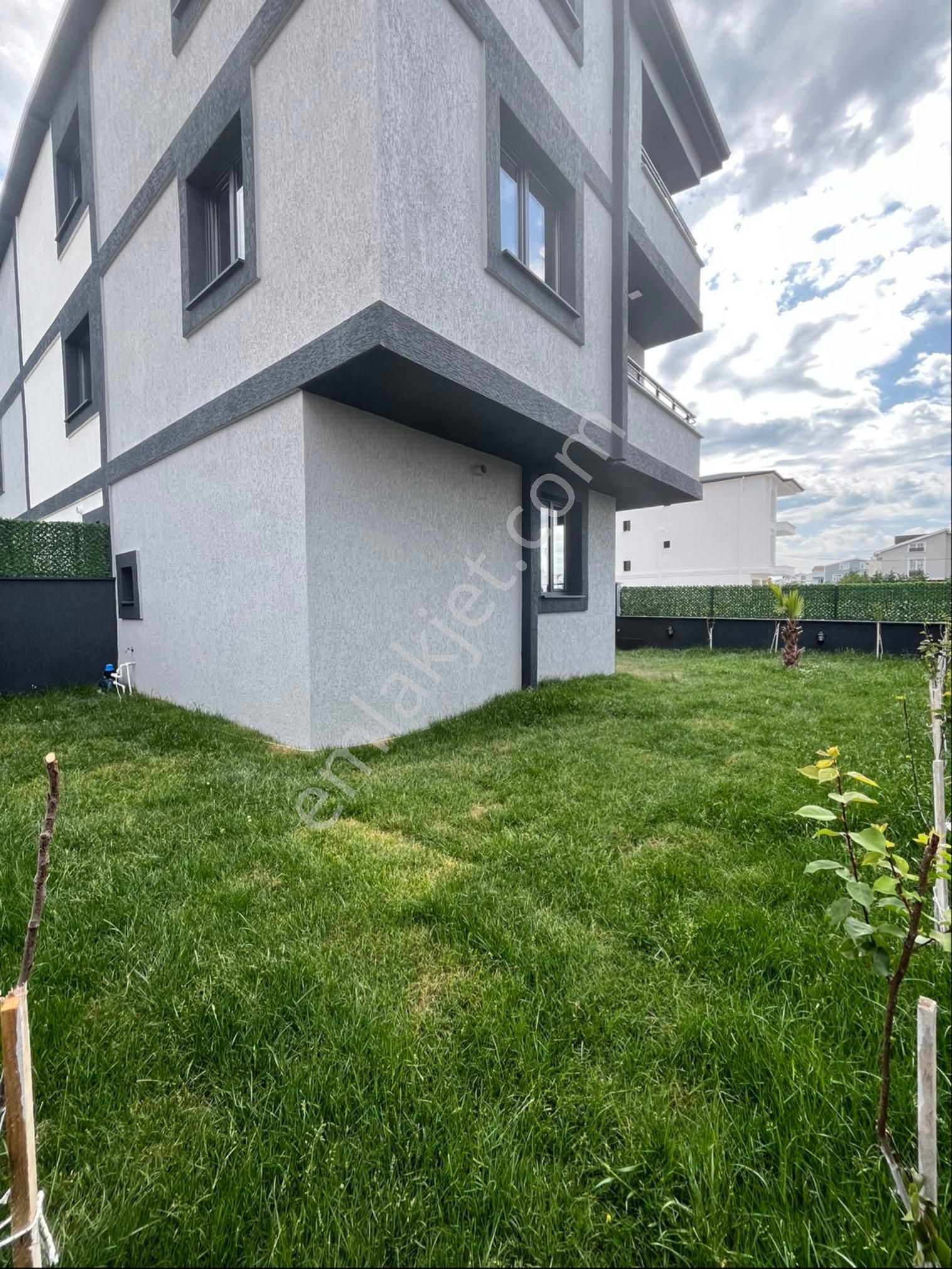 Ata Gayrimenkul,den Merkeze Yakın 4+1 Sıfır Villa - Görsel 3