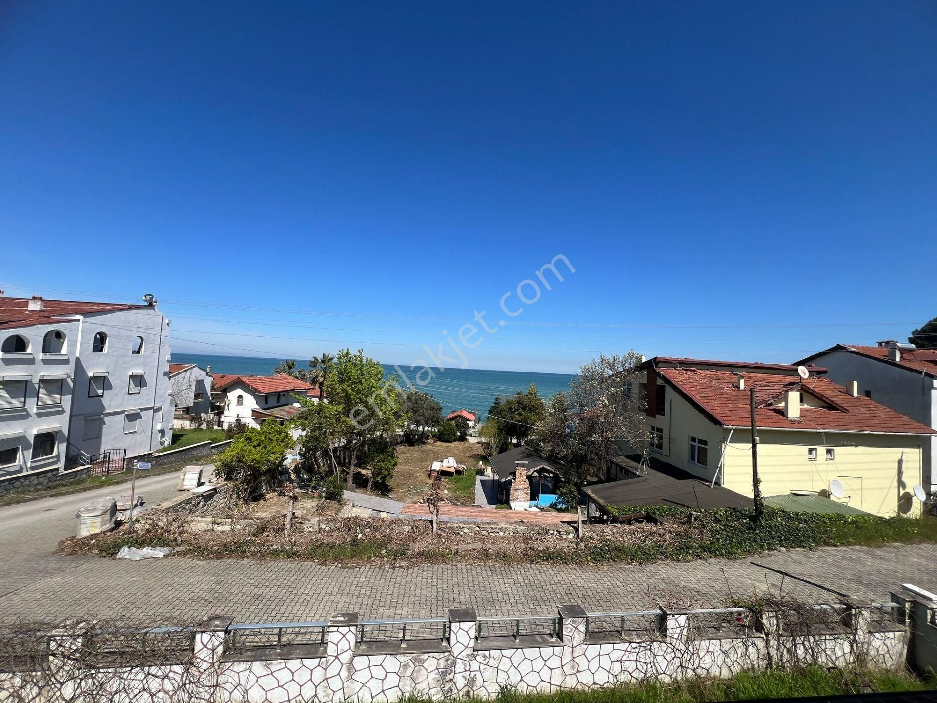 Kumsala Komşu, Kapanmaz Deniz Manzaralı Satılık 3+1 260m2 Dubleks Villa