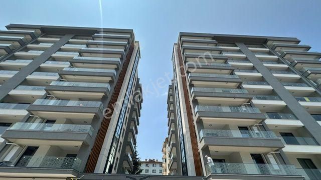 İhsaniye Vegapark | Kiralık 3+1 Ara Kat 159 M² Sıfır Daire