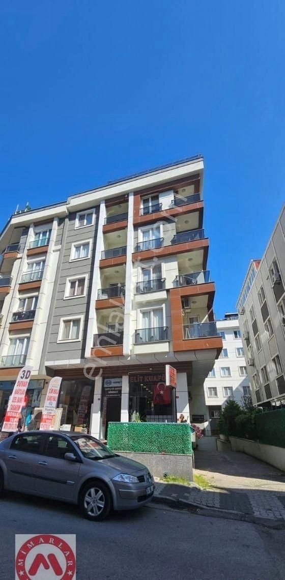 Maltepe Cevizli Bağdat Caddesinde Genç Binada 200m2 5+2 Dubleks