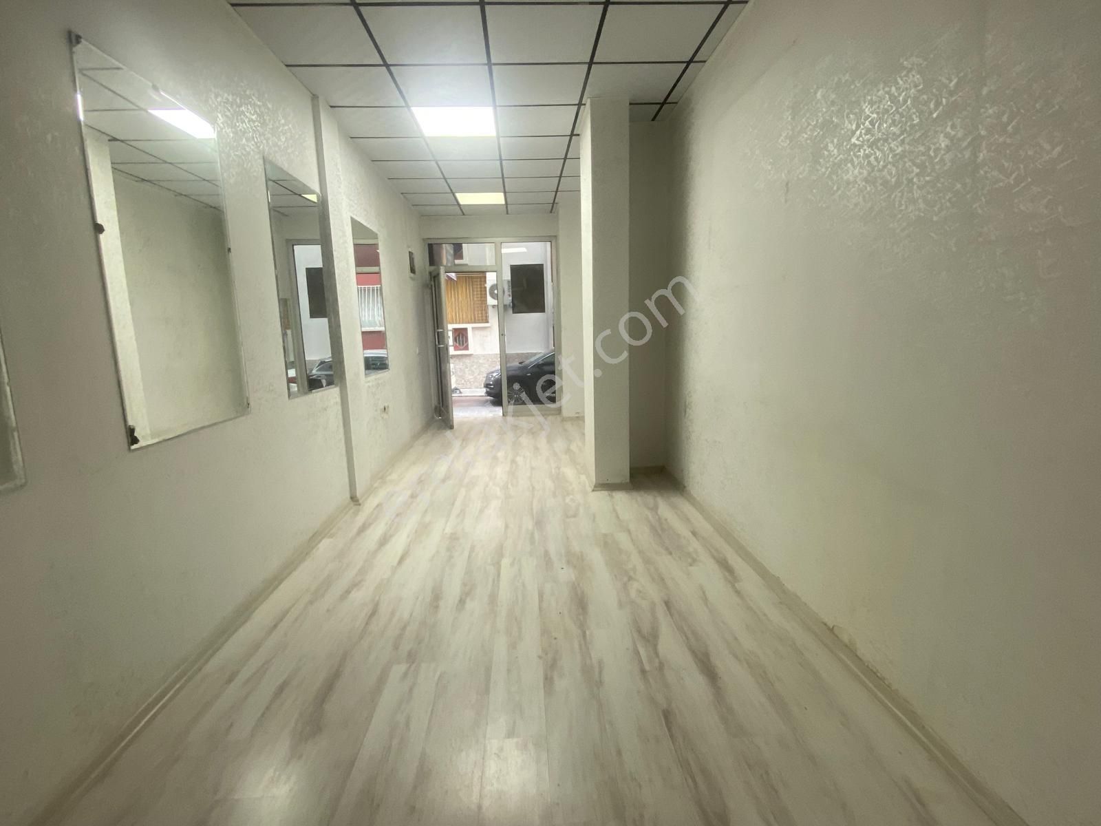 Acill Buca Efeler Mah.de Forbes Caddesi Yabı 30m2 Satılık Dükkan
