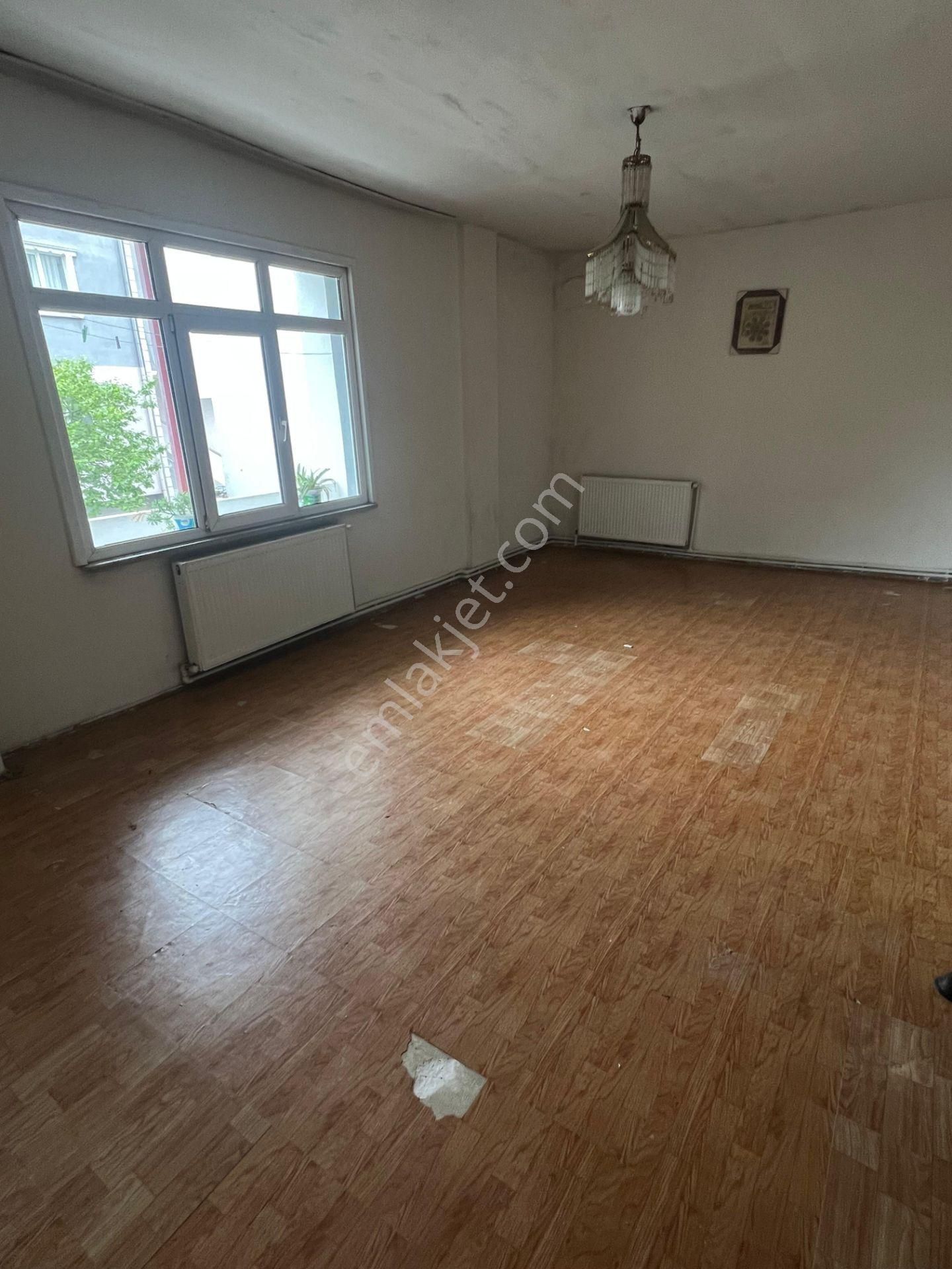 İstanbul Sancaktepe Yunusemre Mah Kiralık 2+1 Daire 120 M2