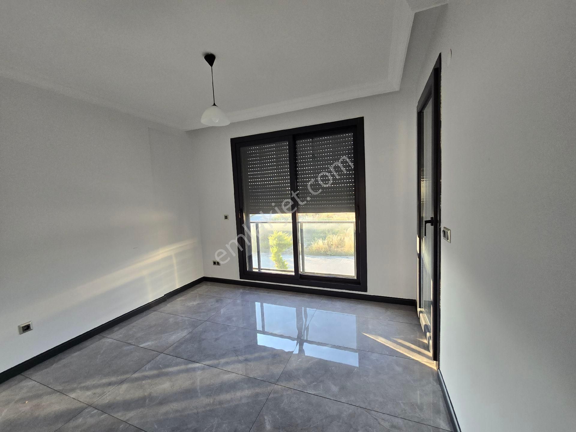 Didim Merkez'de Havuzlu Site İçerisinde Bahçeli 3+1 Villalar - Görsel 17