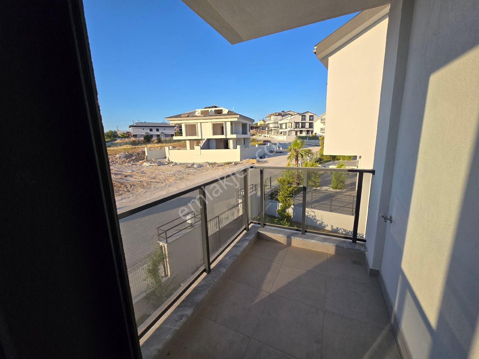 Didim Merkez'de Havuzlu Site İçerisinde Bahçeli 3+1 Villalar - Görsel 19