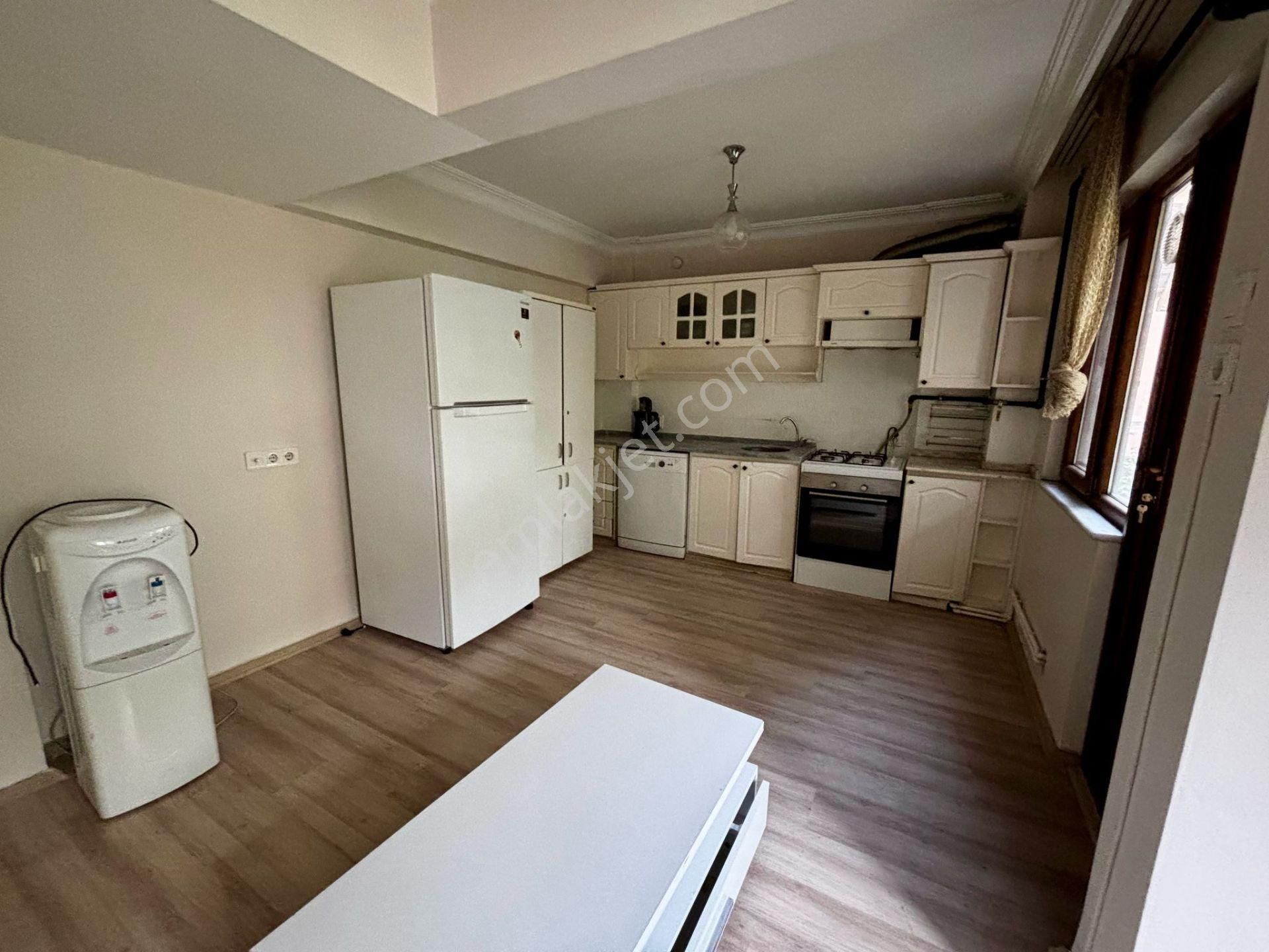 Yarhasanlar Mahallesi 🏡 ✅3+1 145 M2 5 Katlının 3 Katı ❇️ Açık Mutfak