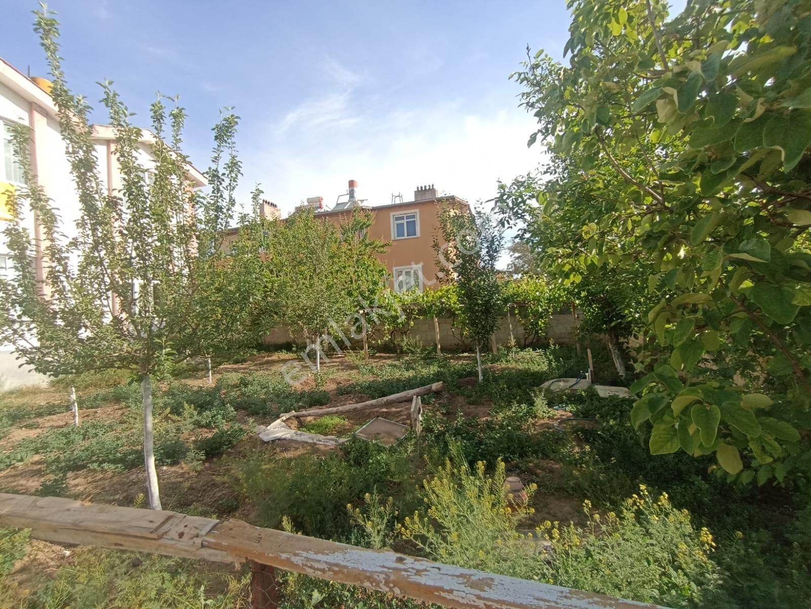 Alakova'da 500 M2 Arsa İçerisinde 2 Katlı Cazip Fiyatlı Müst Ev - Görsel 9