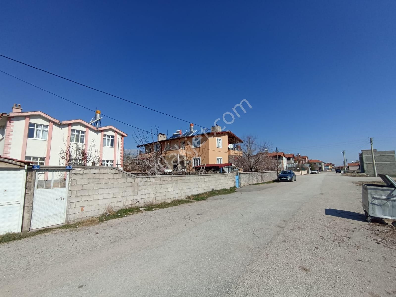 Alakova'da 500 M2 Arsa İçerisinde 2 Katlı Cazip Fiyatlı Müst Ev - Görsel 4