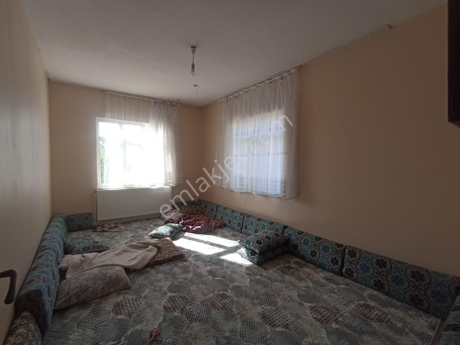 Alakova'da 500 M2 Arsa İçerisinde 2 Katlı Cazip Fiyatlı Müst Ev - Görsel 17