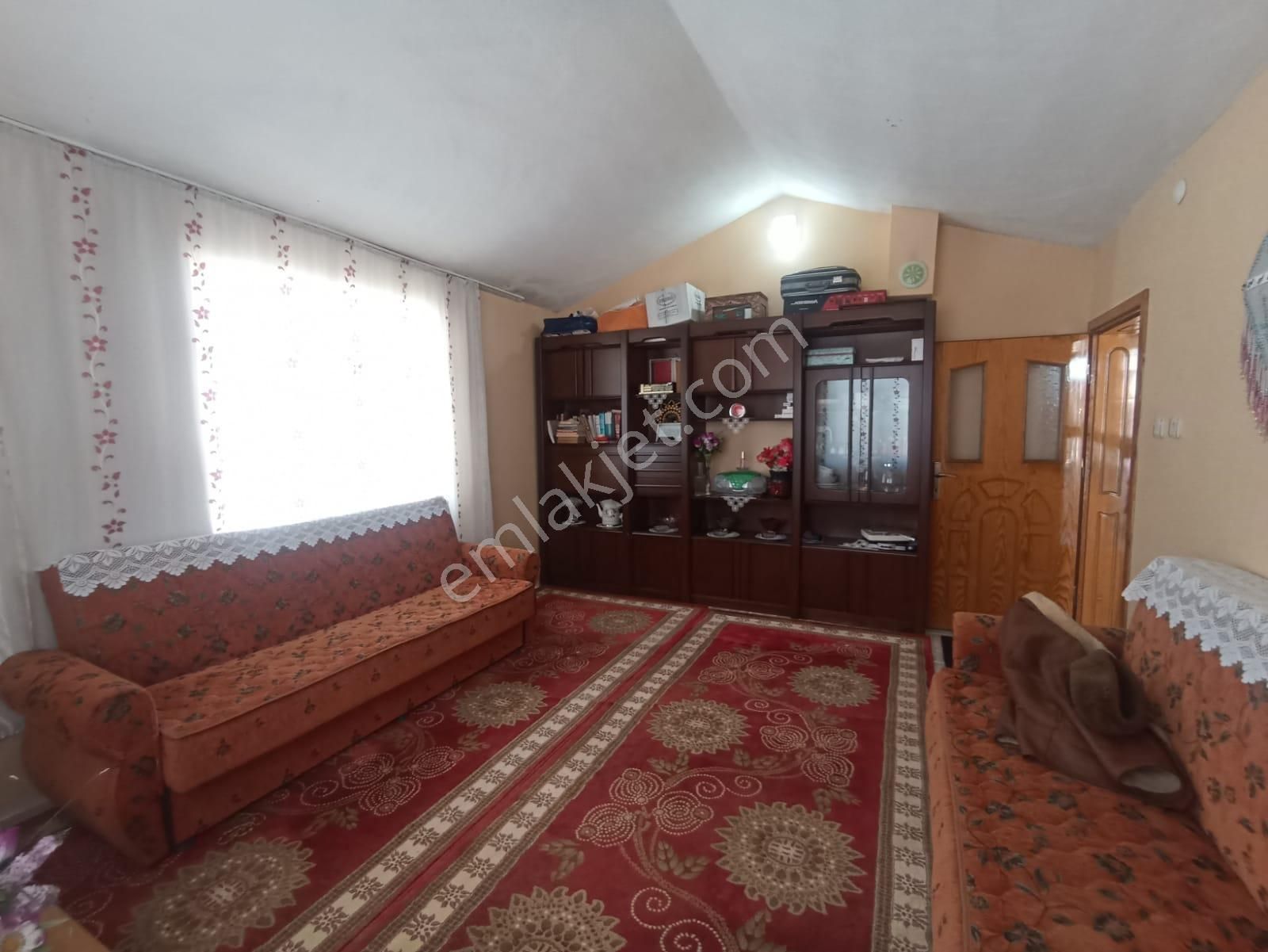 Alakova'da 500 M2 Arsa İçerisinde 2 Katlı Cazip Fiyatlı Müst Ev - Görsel 14