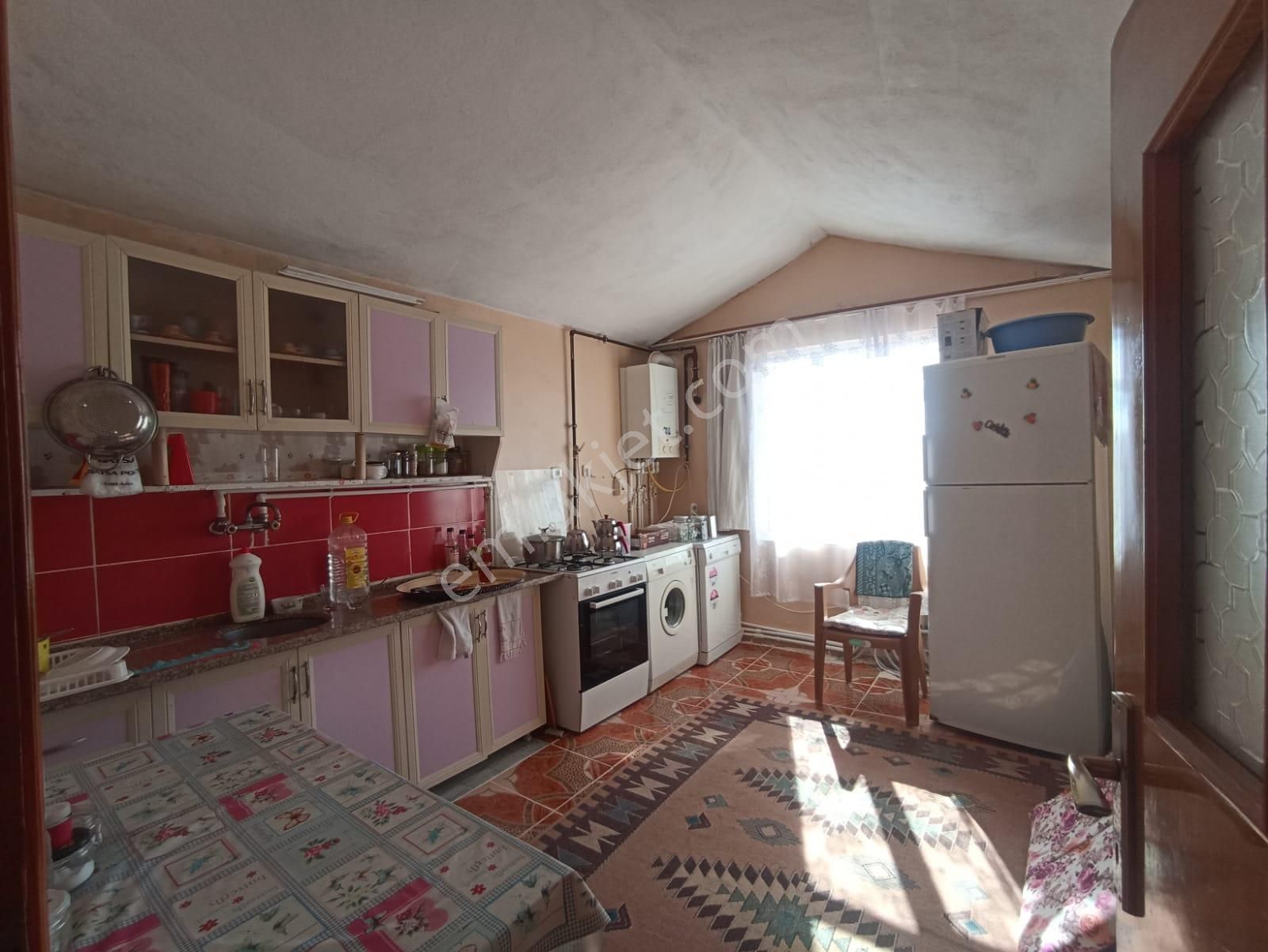 Alakova'da 500 M2 Arsa İçerisinde 2 Katlı Cazip Fiyatlı Müst Ev - Görsel 12