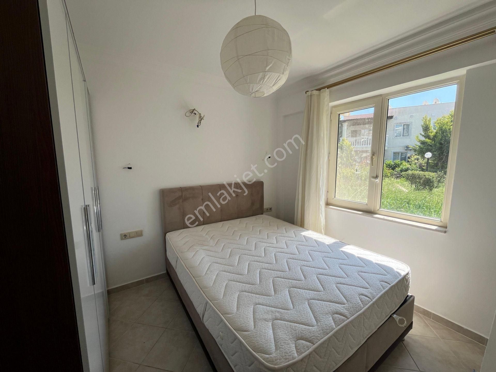 Adabükü Fcc'de Özel Plajlı, Havuzlu Sitesinde 2+1 Kiralık Daire - Görsel 18