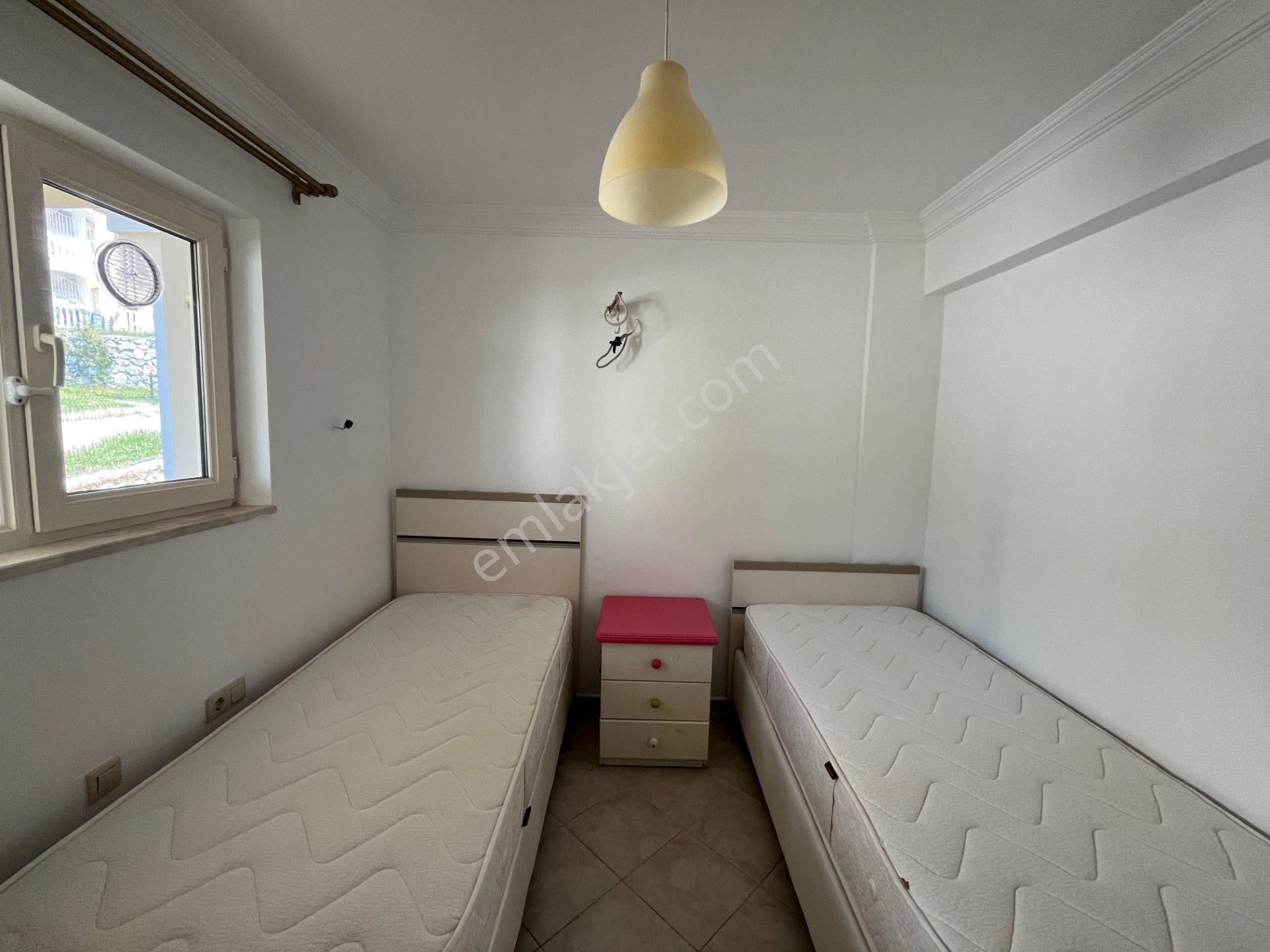 Adabükü Fcc'de Özel Plajlı, Havuzlu Sitesinde 2+1 Kiralık Daire - Görsel 17
