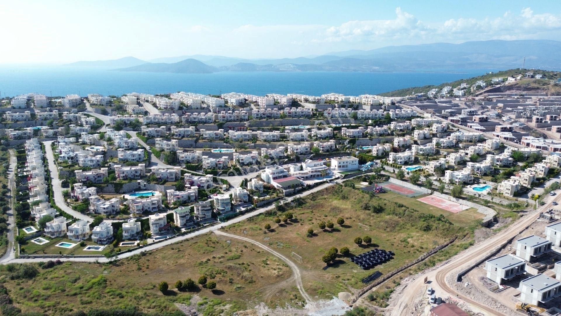 Adabükü Fcc'de Özel Plajlı, Havuzlu Sitesinde 2+1 Kiralık Daire - Görsel 2