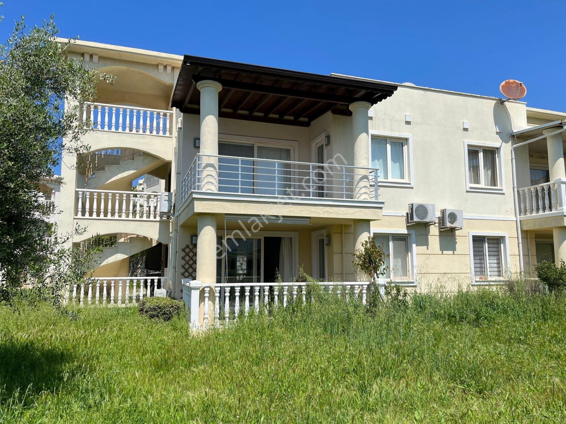 Adabükü Fcc'de Özel Plajlı, Havuzlu Sitesinde 2+1 Kiralık Daire - Görsel 4