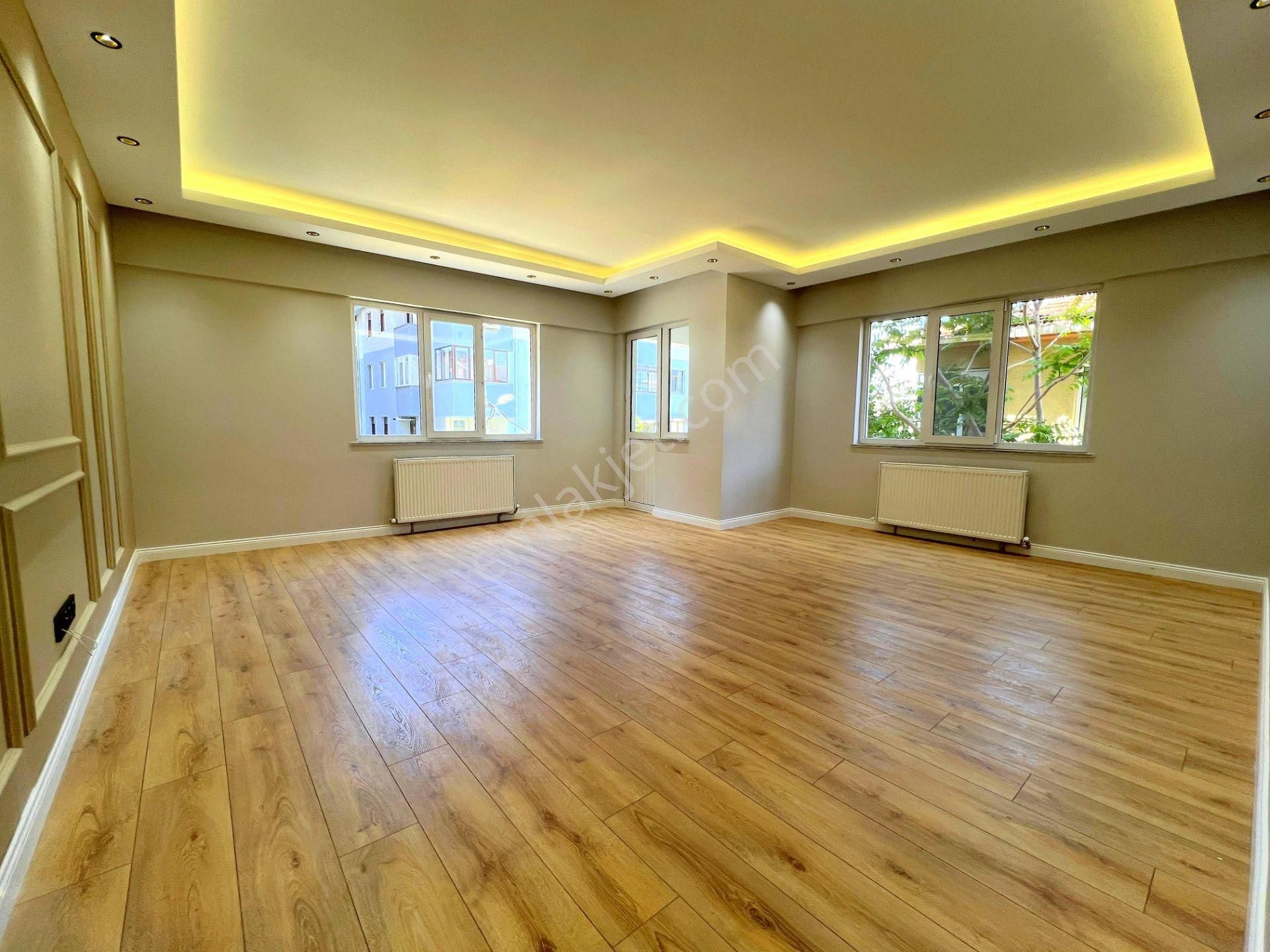▃birikim▃ Bostancı Sınırında Ara Katta Ebeveyn Banyolu 150m² 3+1