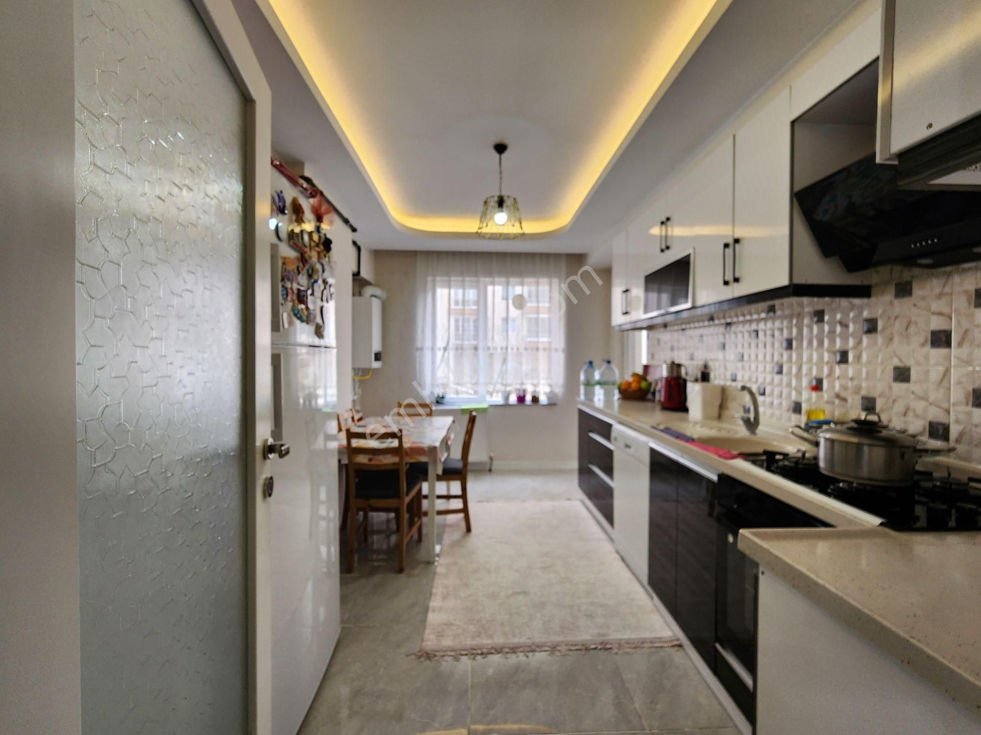 Hisar Premıum'dan Şehitler Cadde Yanı Otel Konsept Sitede 4+1