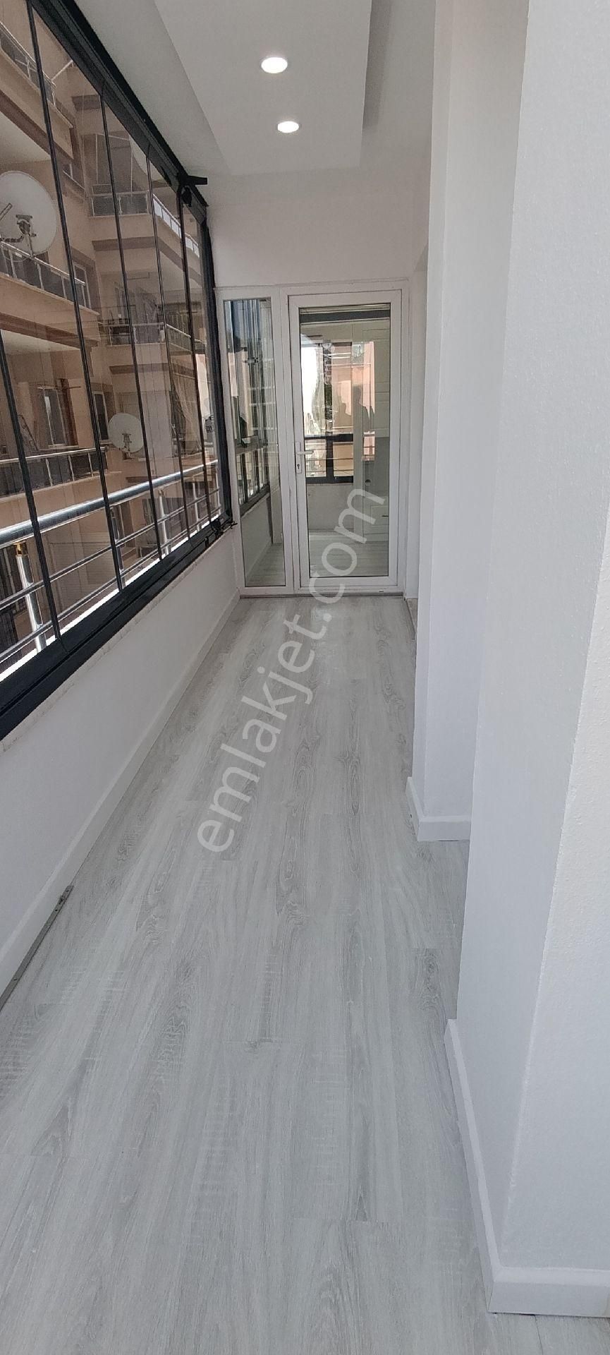 Aydındıdım 3+1ayri Mutfak7 Yas Bina
