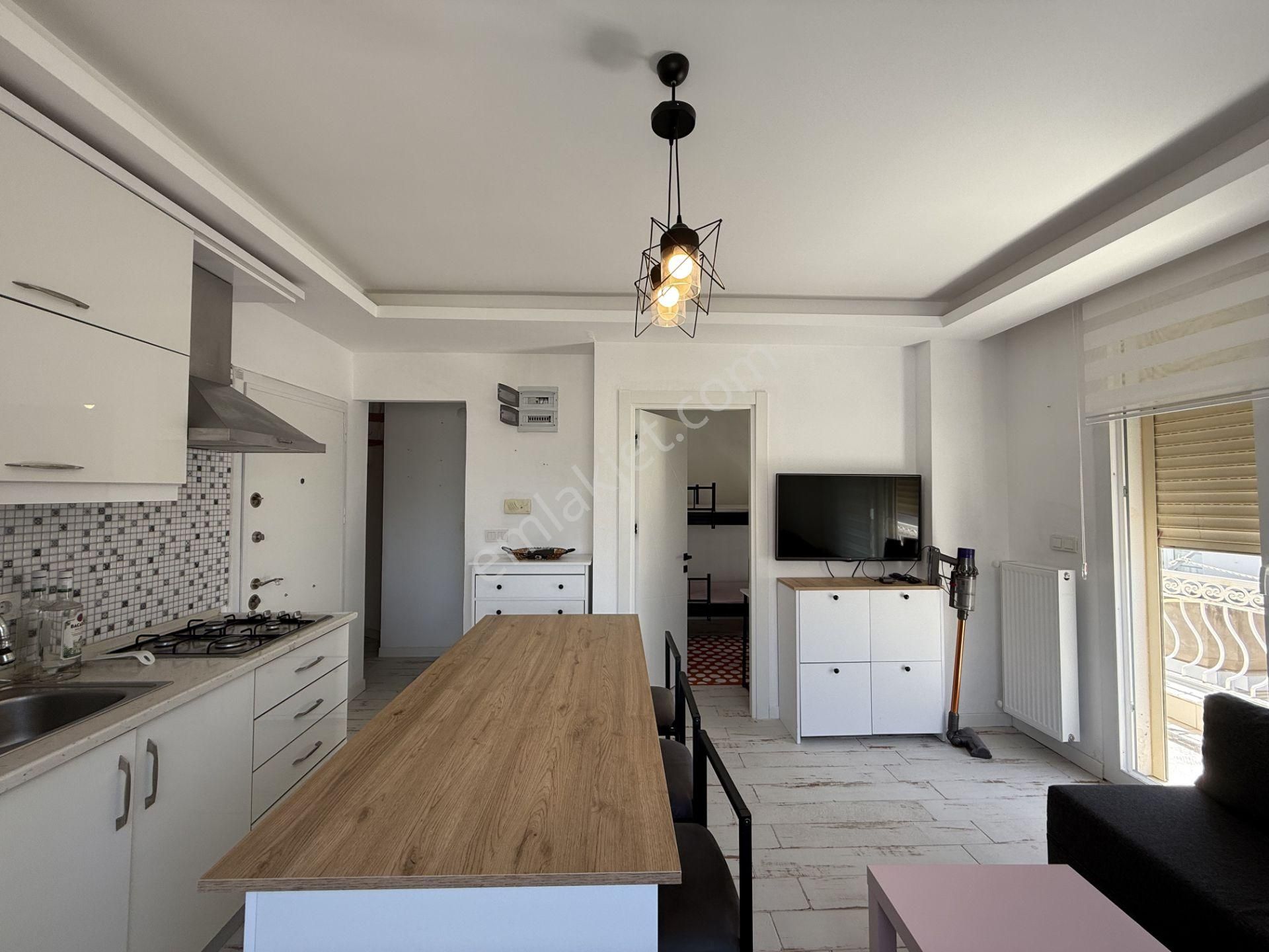 Sığacık Marina’ya 50 Metre Mesafede, Full Eşyalı, Geniş Teraslı Dubleks Daire! - Görsel 7