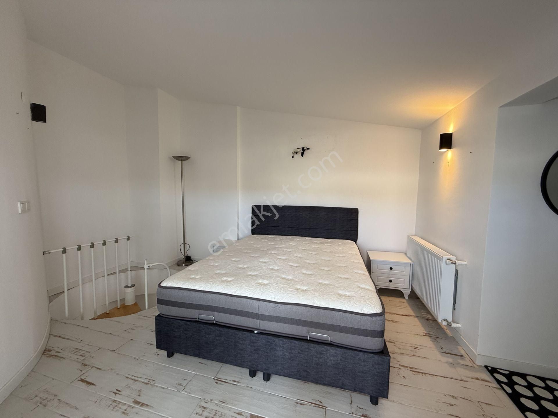 Sığacık Marina’ya 50 Metre Mesafede, Full Eşyalı, Geniş Teraslı Dubleks Daire! - Görsel 9