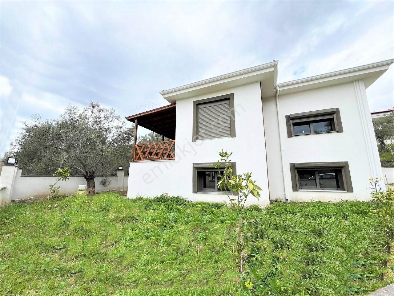 👉aygülden Güre'de Sıfır Ful Deniz Manzaralı 300 M2 Arsa İçi Tam Bağımsız 3+1 Satılık Mustakil Villa