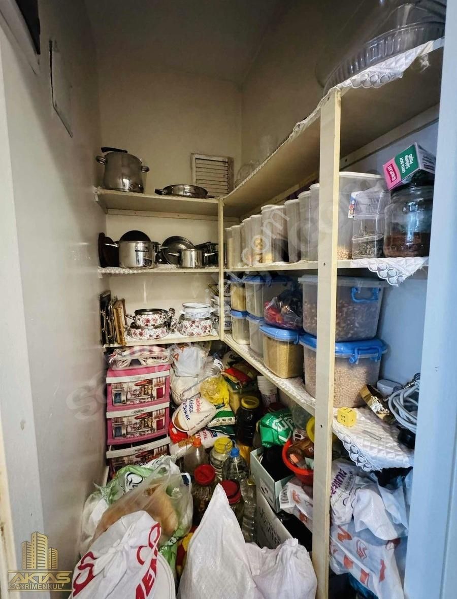 Karataş Rüya Plaza Civarı Geniş Bakımlı Önü Açık 2+1 Daire