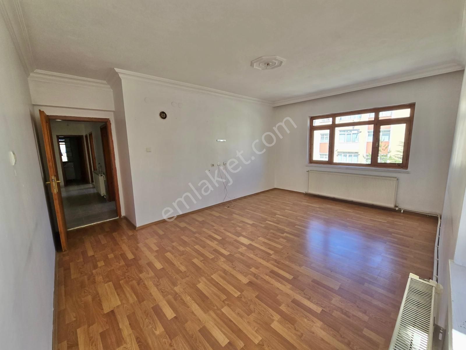 Sincan Maraşal Çakmak Mah. 3+1 Salon Bağımsız Geniş Daire