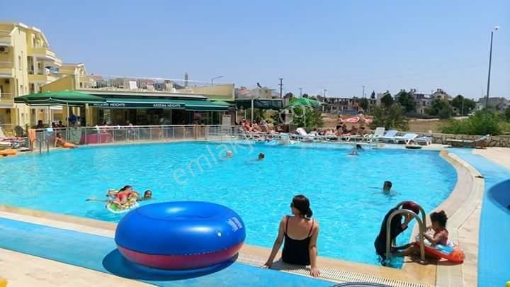 Didimde Havuzlu Tatil Köyü Tadında Sitede Eşyalı Satılık 3+1 Dubleks Daire