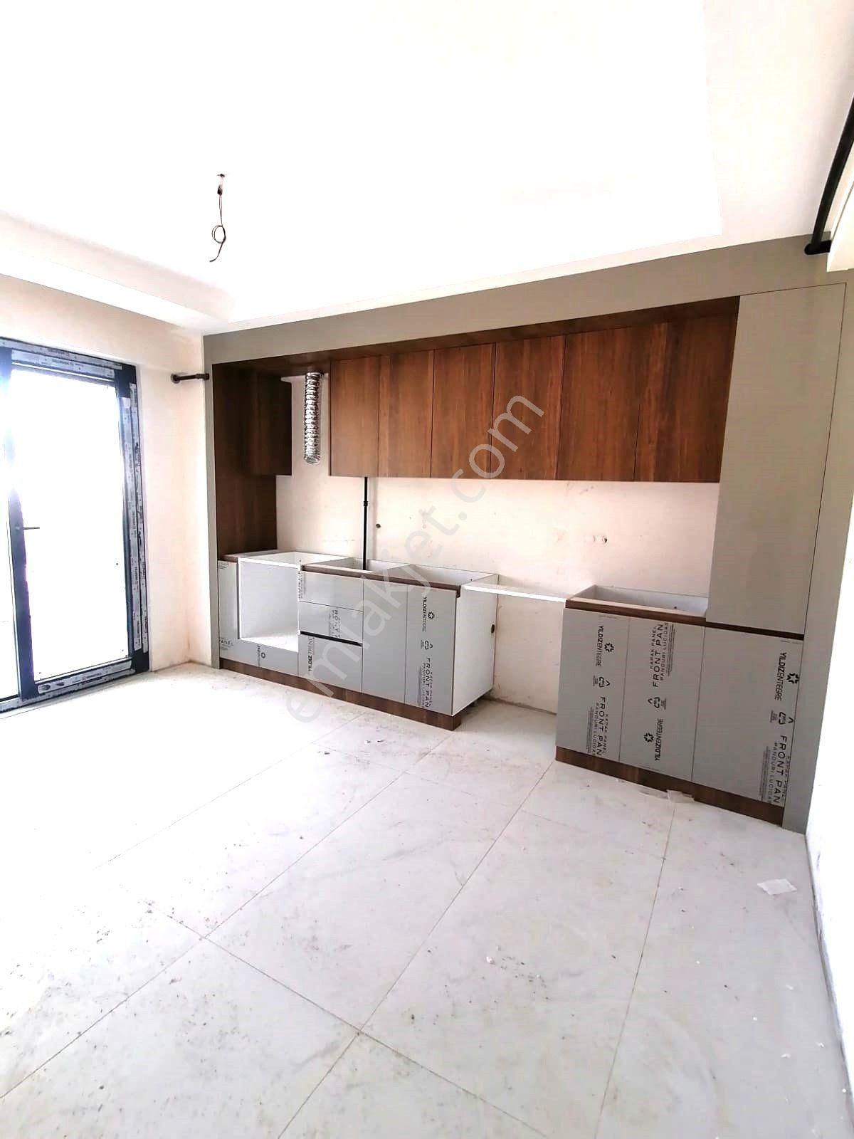 İlbadı Mahallesinde Satılık Sıfır Müstakil Bina 8.200.000 Tl Pazarlıklı Satılıktır !!!