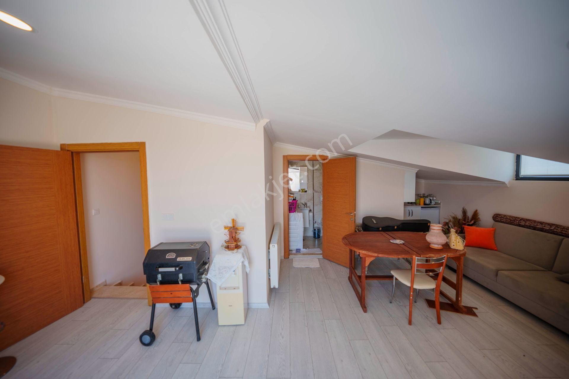 Yazlık Kışlık Kullanım Satılık Villa Silivri Çanta Remax Astyle - Görsel 23