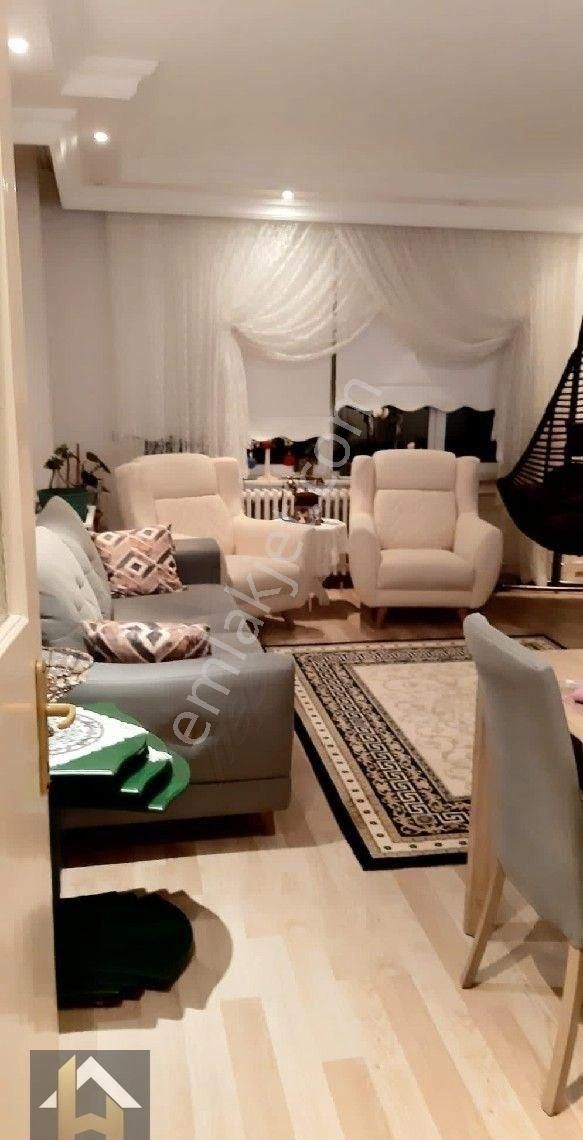 Hatice Kara'dan Kırmızı Toprak Mh.de 3+1 Satılık Daire