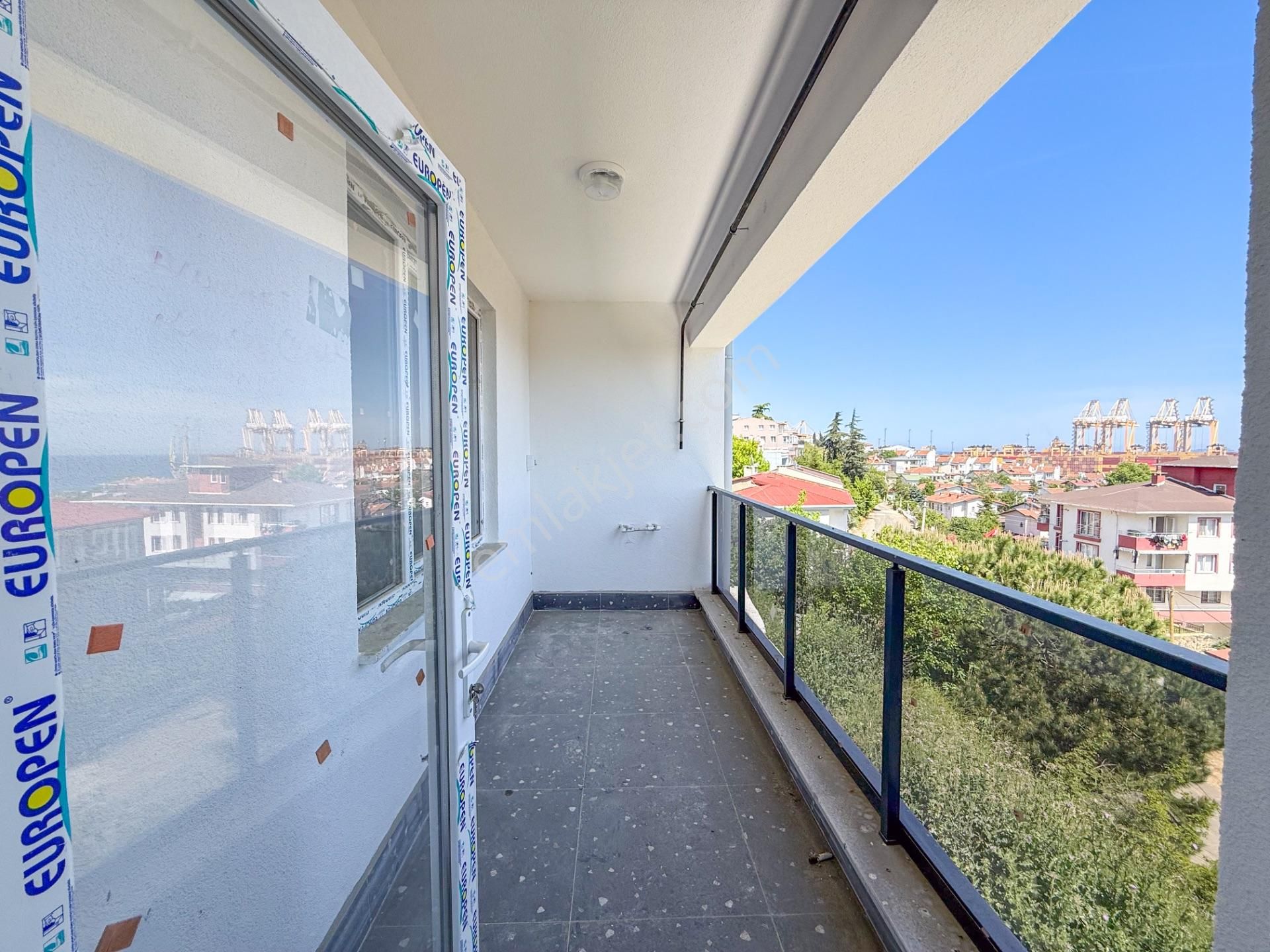 Kumbağ'da Deniz Manzaralı Geniş Balkonlu Satılık Sıfır 2+1 Daire - Görsel 20