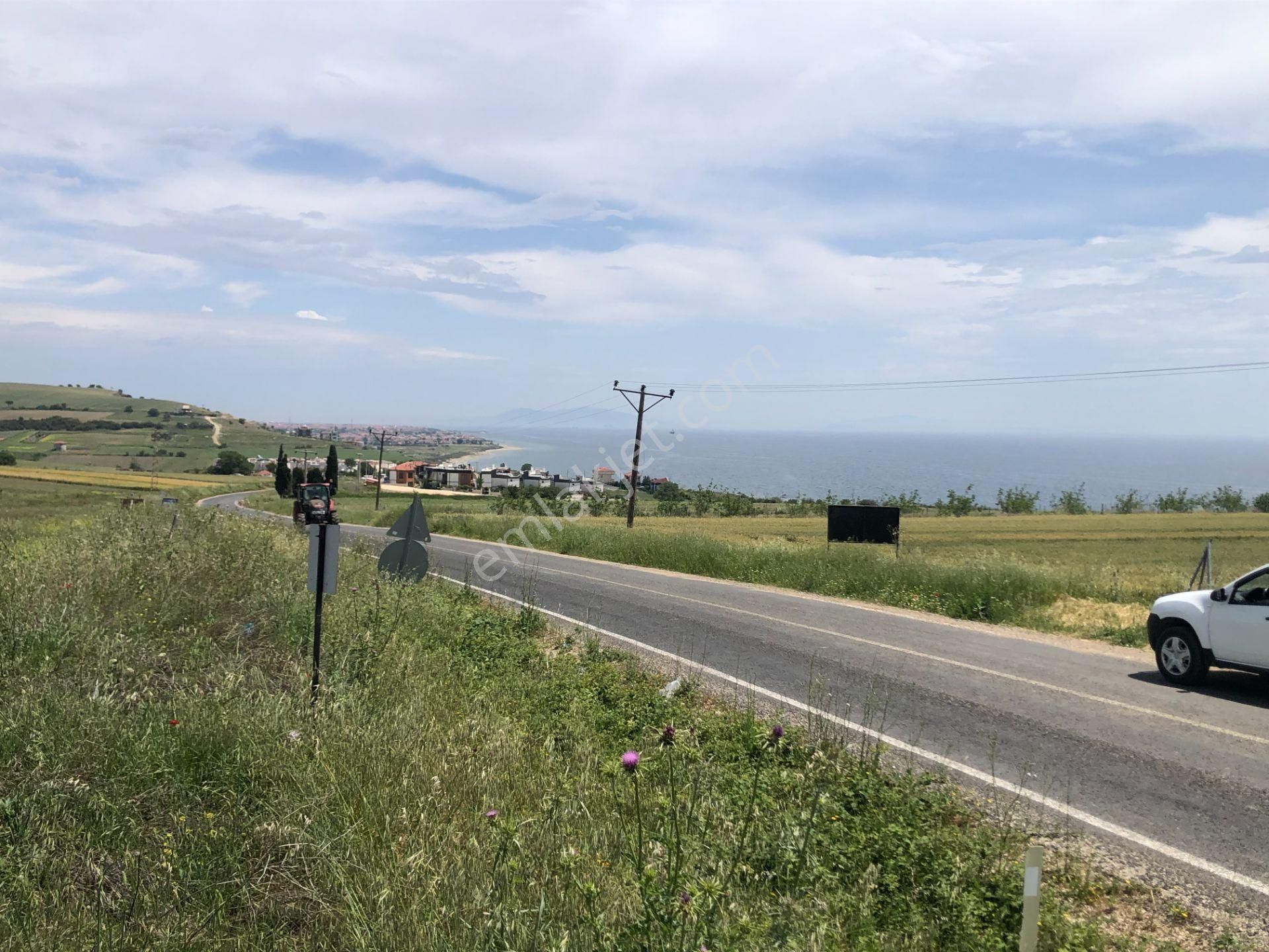Şarköy De Işık Emlaktan İstiklal Mah De 366 M2 0/25 İmarlı Arsa