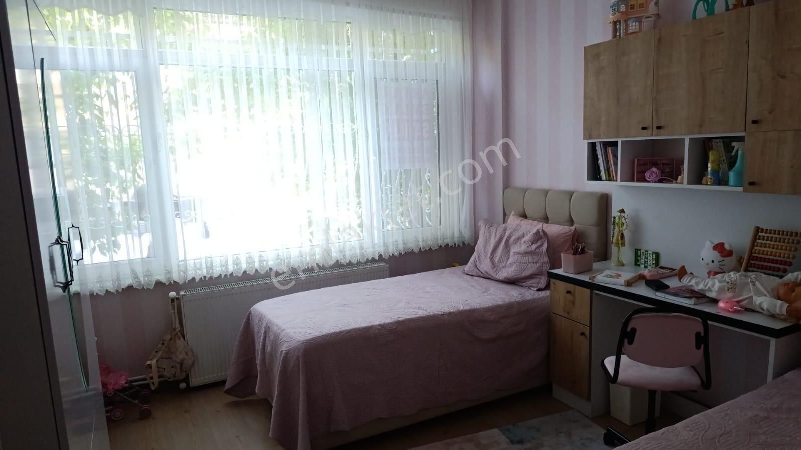 Darüşşafaka Caddesi Üzerinde 2+1 Temiz 1 Kat Satılık Daire - Görsel 2