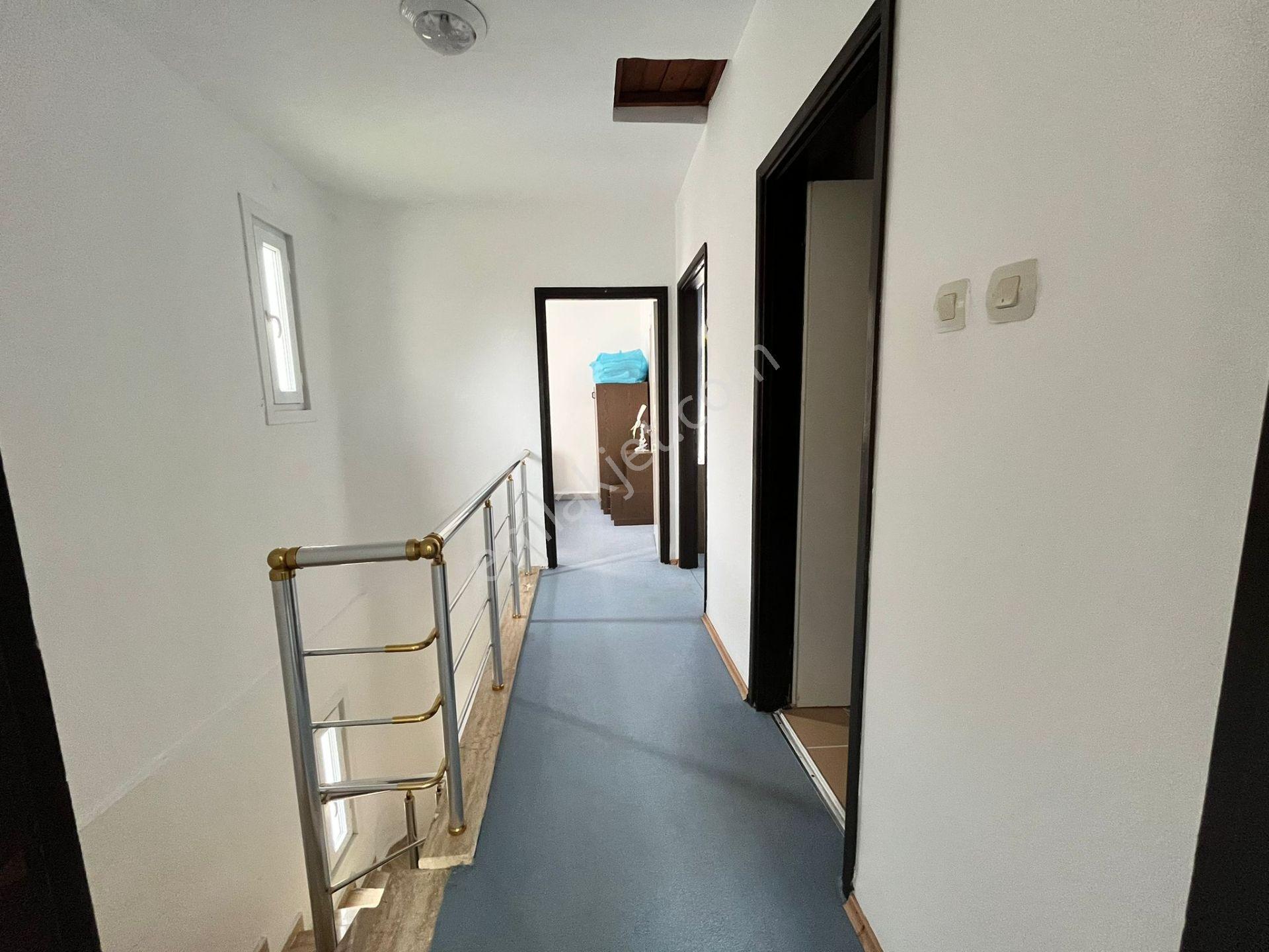 Remax Land Ten Demirli Tatil Sitesinde Satılık Villa - Görsel 14