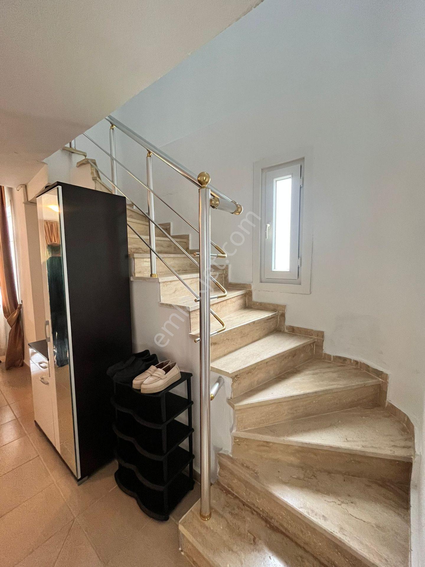 Remax Land Ten Demirli Tatil Sitesinde Satılık Villa - Görsel 15