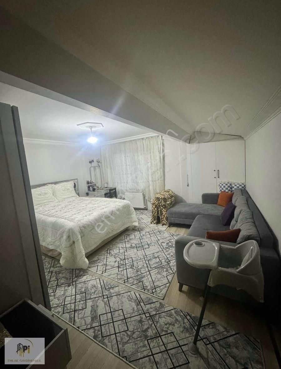 Pi Emlaktan Halk Caddesi Yakını Düz Dubleks Daire