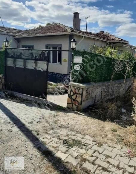 Pi Emlaktan Seyitgazi Kırkada Satılık Müstakil Ev