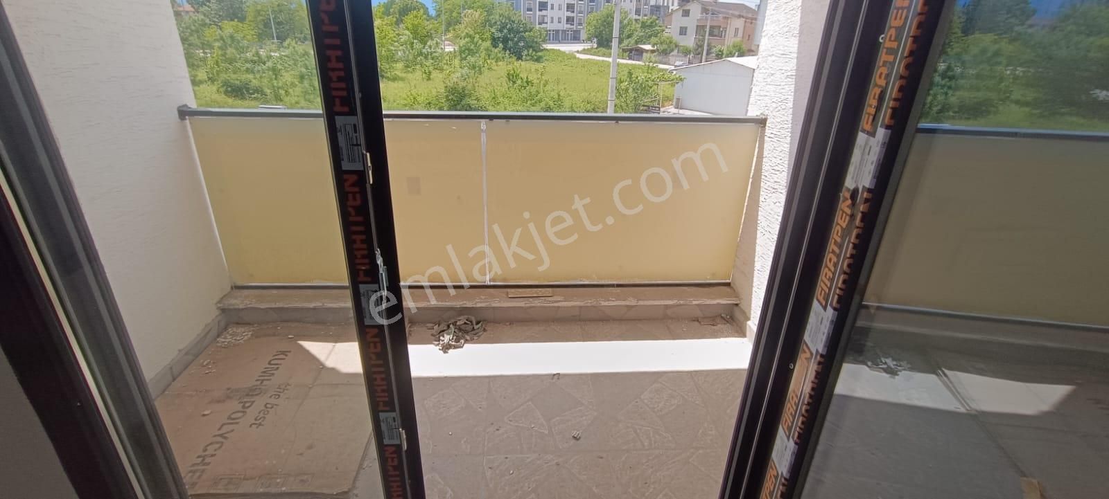 Remax Palas'tan Düzce Aziziye'de Satılık Lüx 3+1 Daire - Görsel 18
