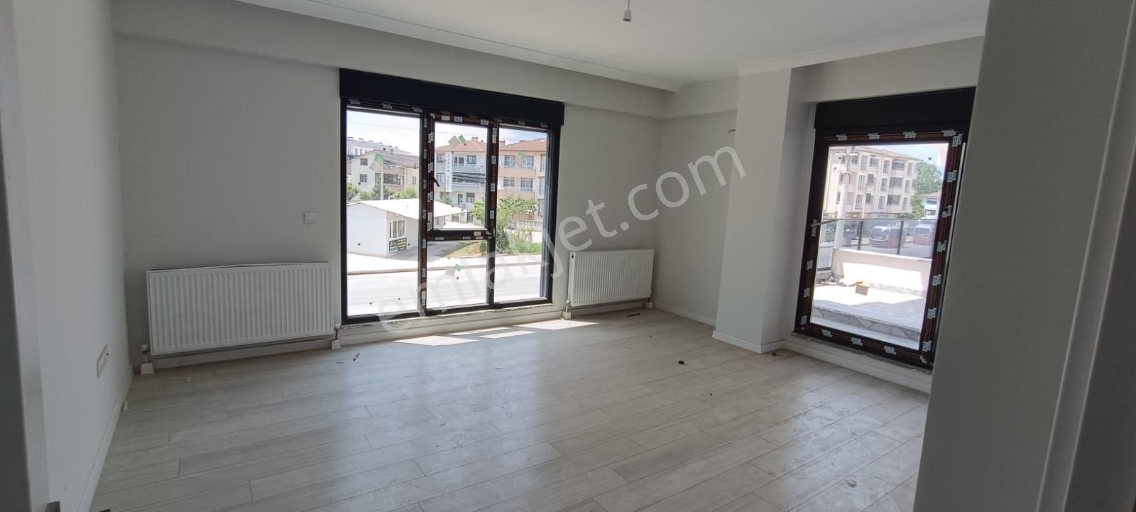Remax Palas'tan Düzce Aziziye'de Satılık Lüx 3+1 Daire - Görsel 16