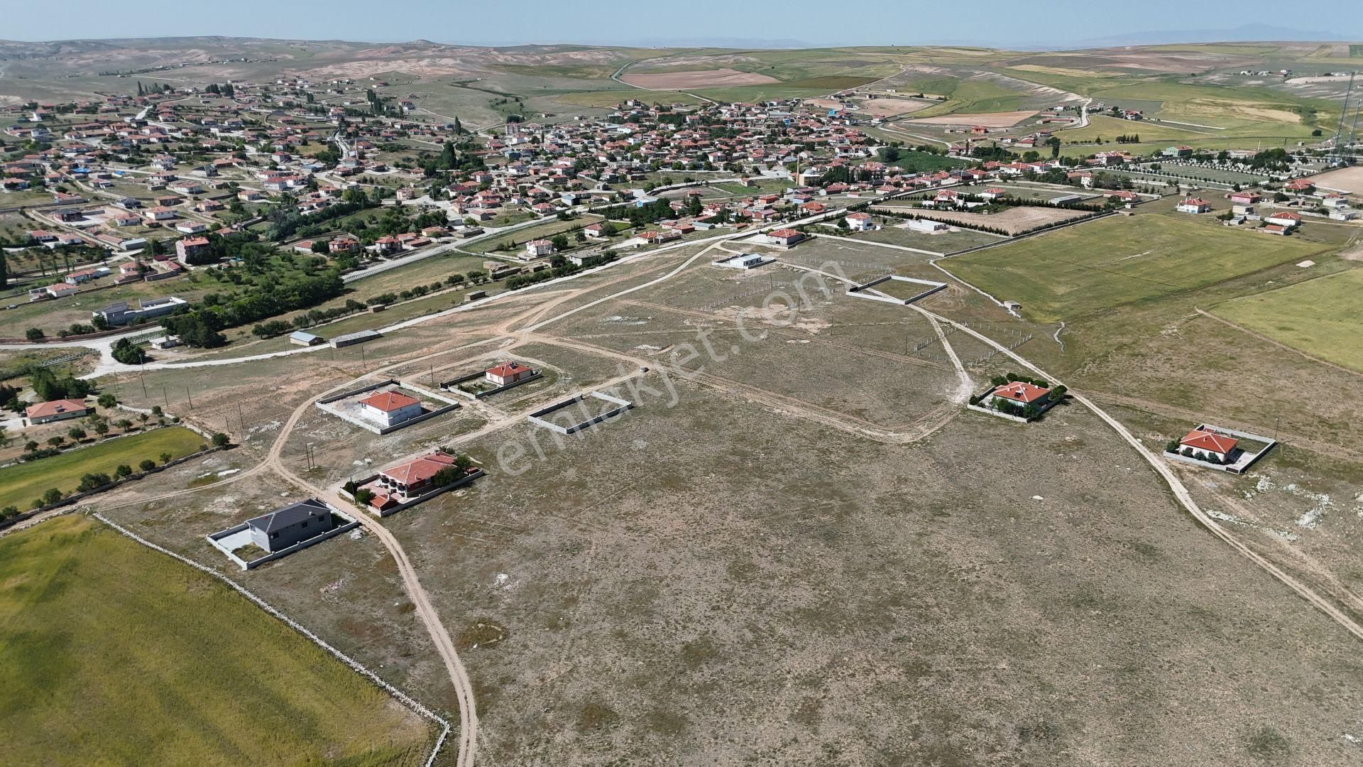 Konya / Cihanbeyli'de Hesaplı Yatırım Fırsatı 544 M² Konut İmarlı Arsa