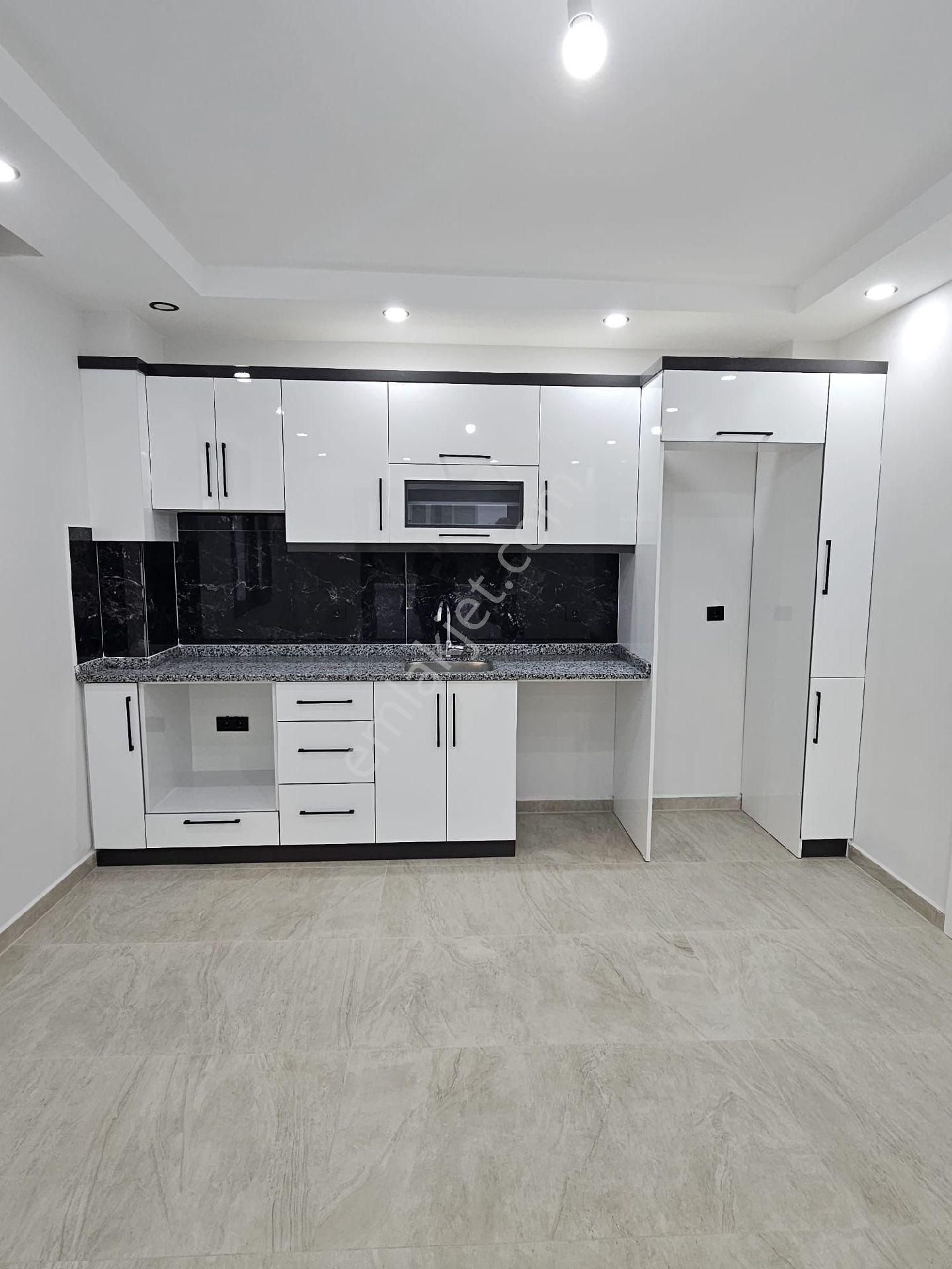 Efelerde 1+1 Sıfır Satılık Daire