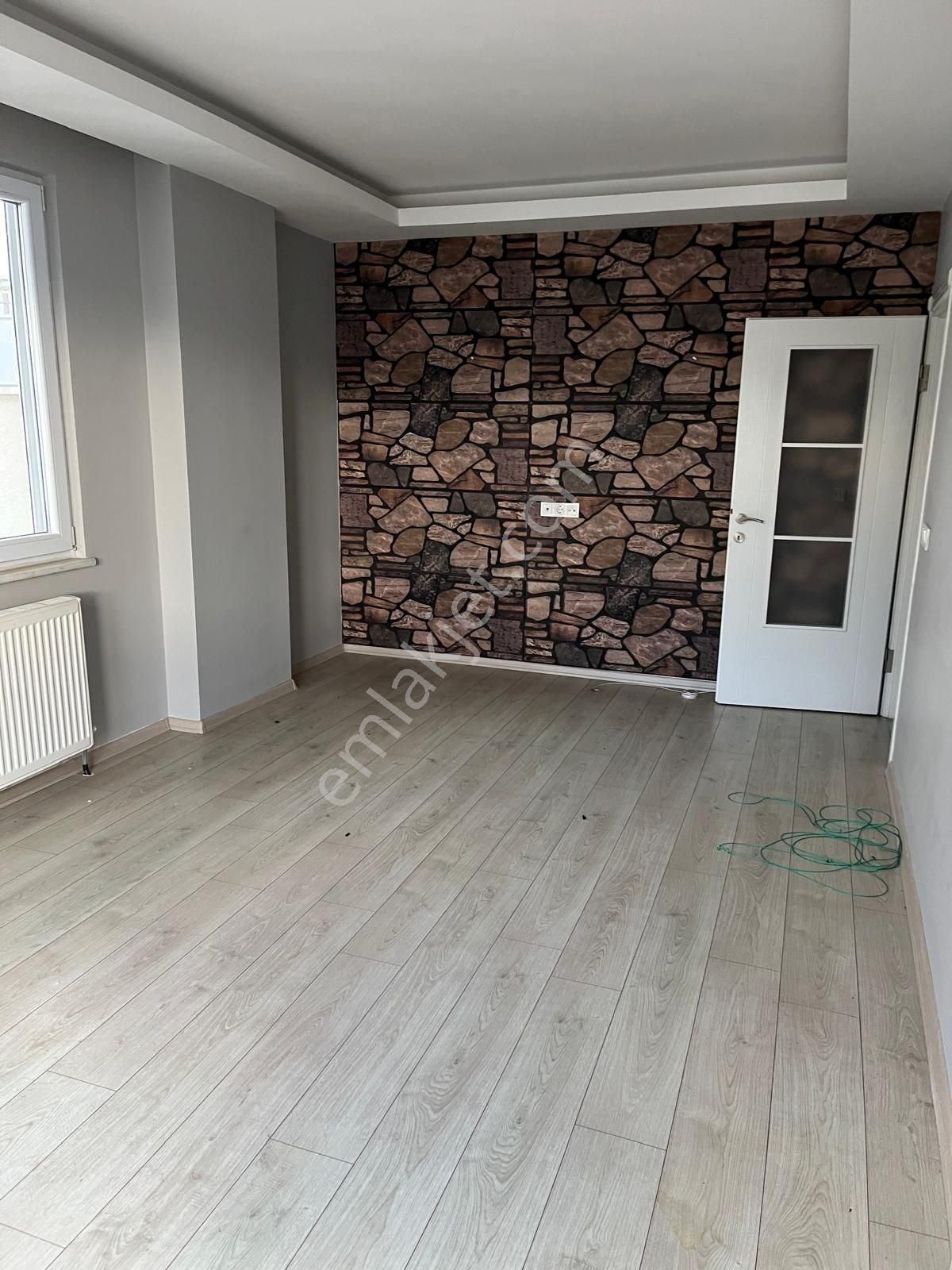 Güney Mah. Merkezinde 2+1 Çatı Dublex Kiralık