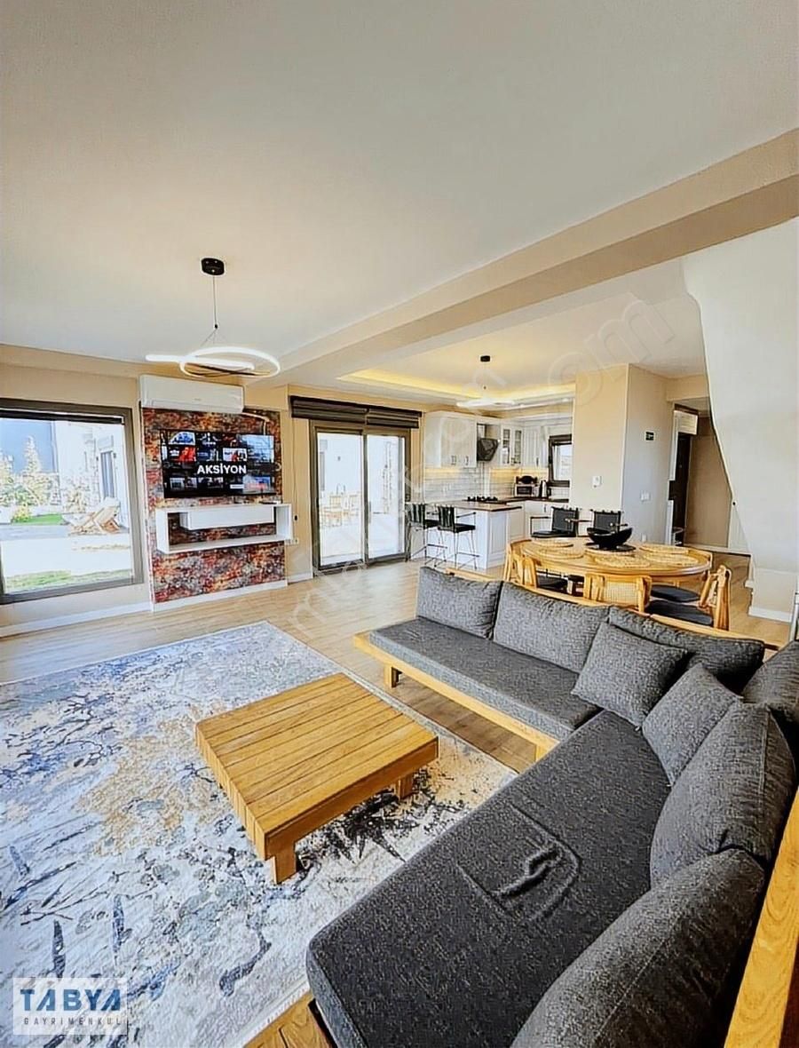 Sığacık'da Site İçerisinde Ful Eşyalı Havuzlu Tam Müstakil Villa - Görsel 24