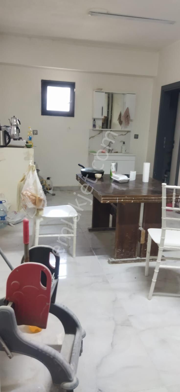 Çanakkale Merkez Esenler Mahallesi Kıralık İşyerı