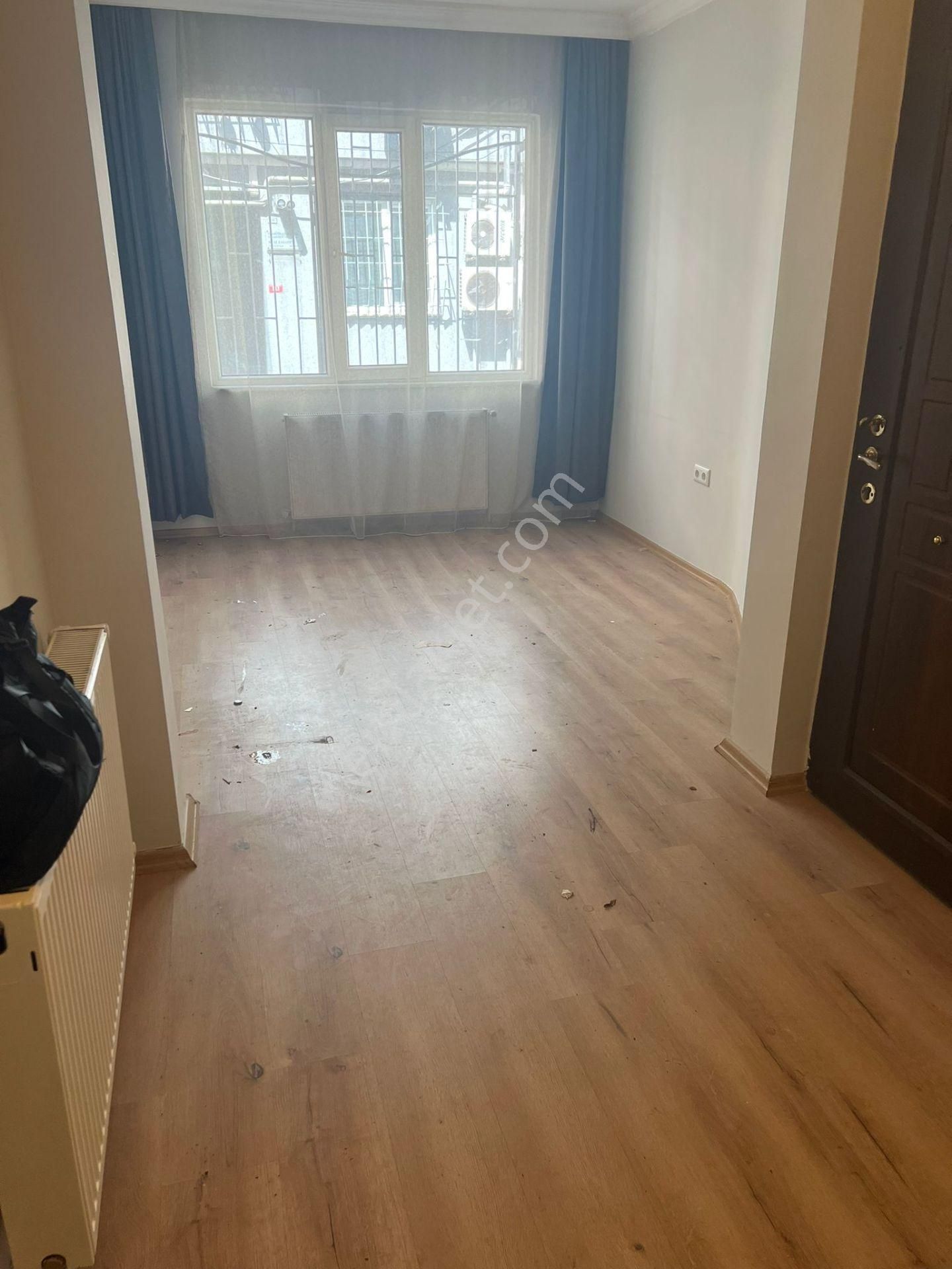 Şişli Harbiyede Yatırmlık Ve Oturmalık 1+1 Daire