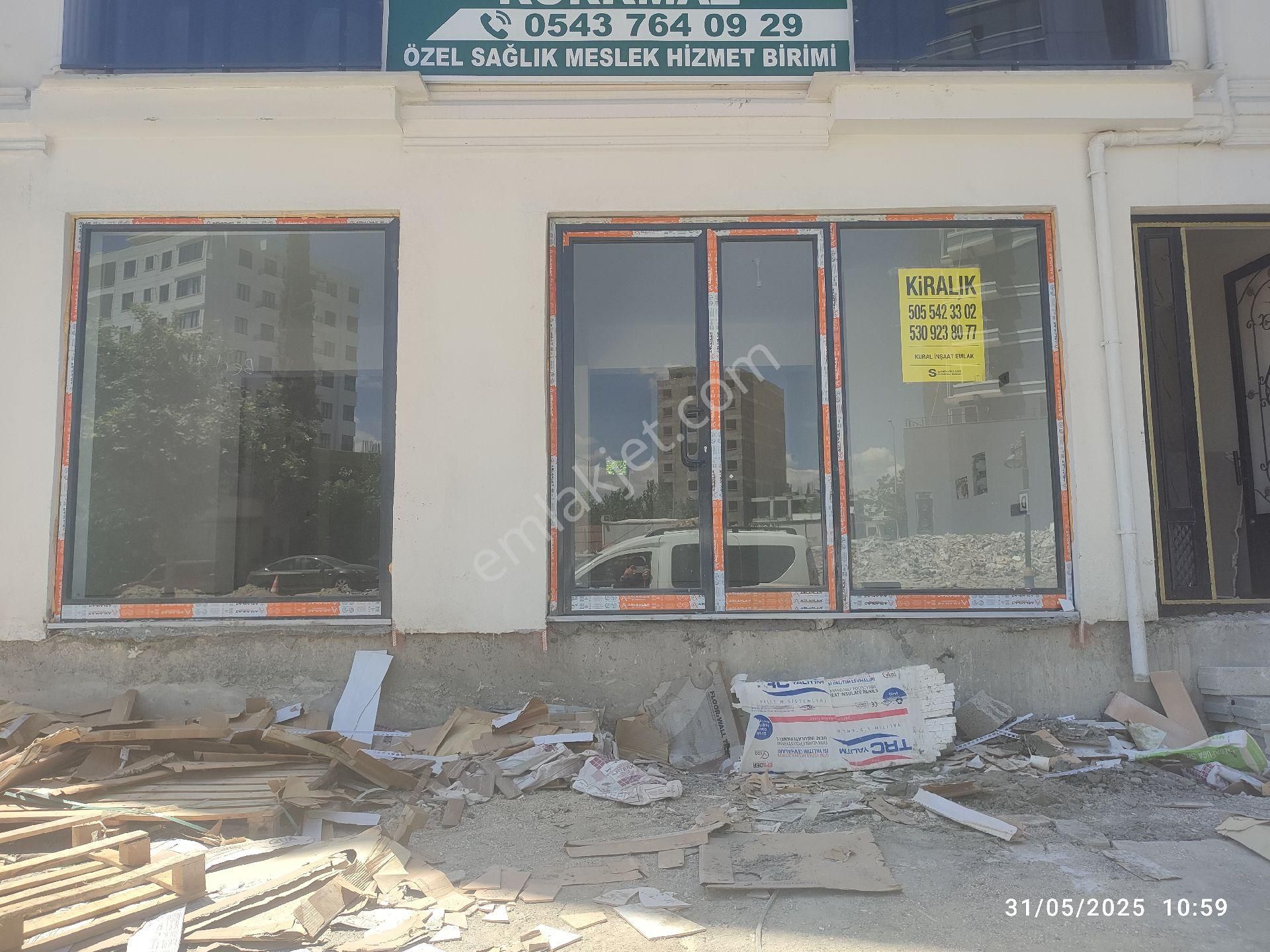 Alitaşı Mahallesi Gölbaşı Caddesinde Kiralık 80 M2 Dükkan