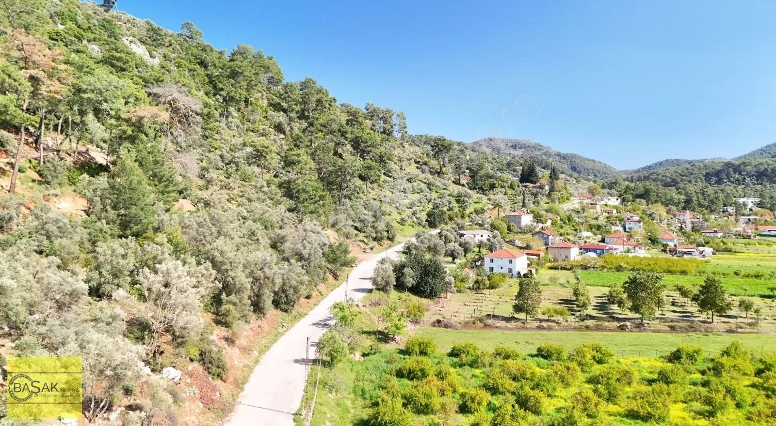 Başak'tan Asfalt Yola Cepheli Müstakil 2 Parsel