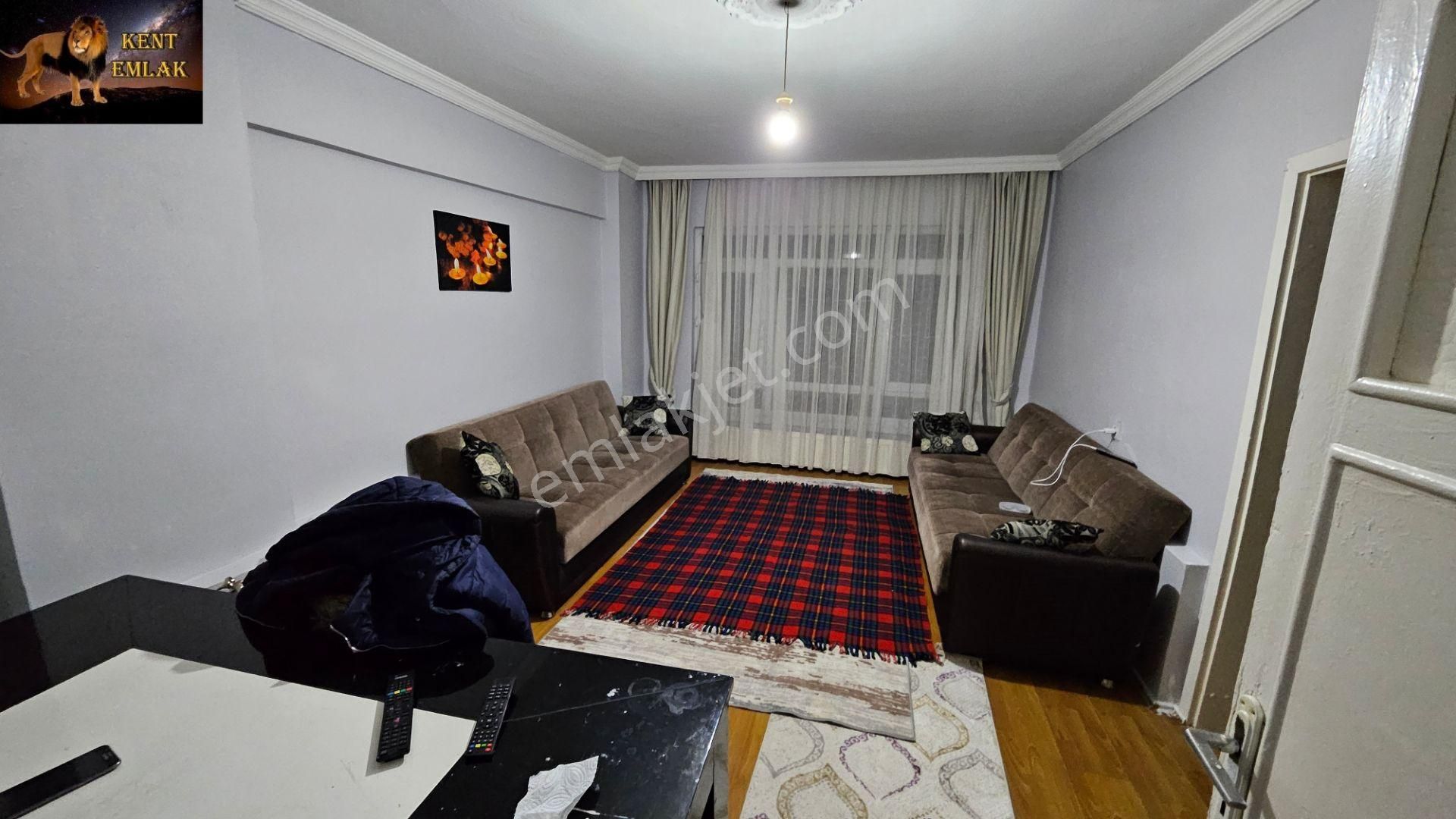 Abidin Paşa Aşık Veysel Mahallesinde Satılık 2+1 Bahçe Katı Daire